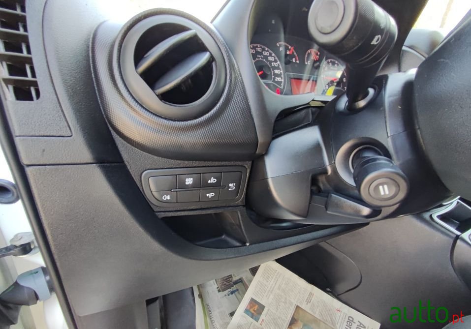 2017' Fiat Fiorino photo #6