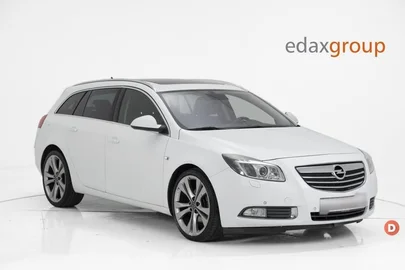 2010' Opel Insignia Sports Tourer