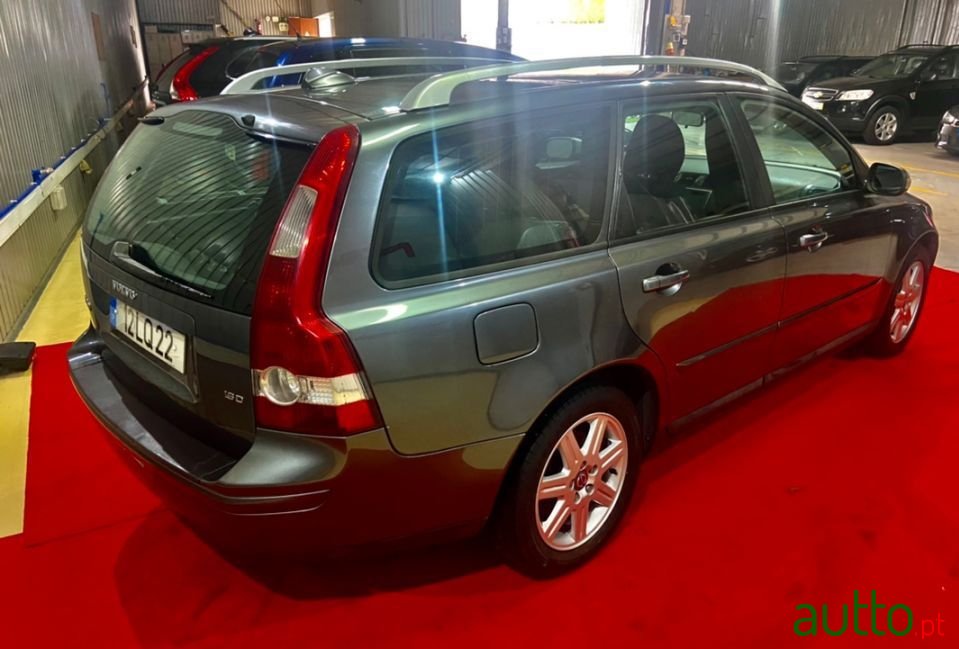 2007' Volvo V50 photo #3