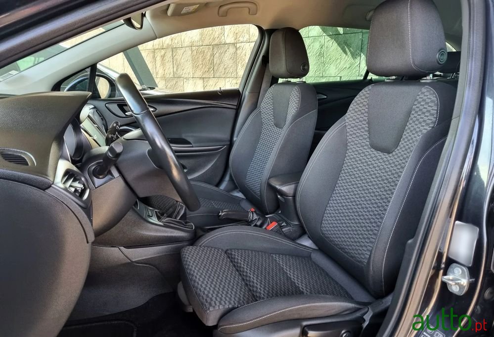 2016' Opel Astra Sports Tourer photo #5