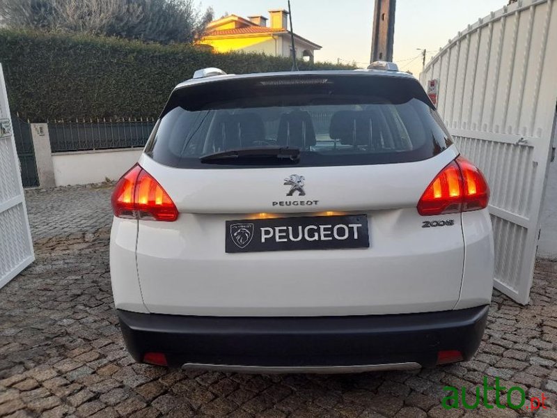 2014' Peugeot 2008 photo #3
