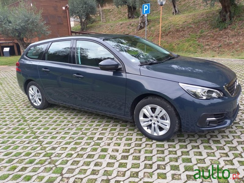 2018' Peugeot 308 Sw photo #5