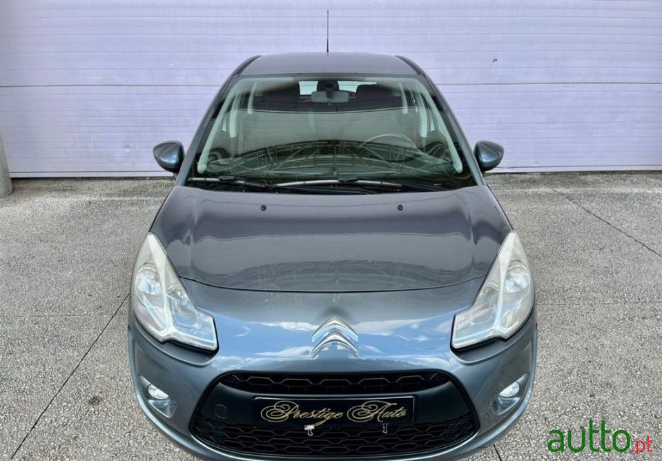 2010' Citroen C3 photo #2