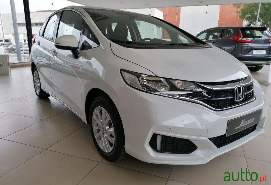 2019' Honda Jazz photo #1
