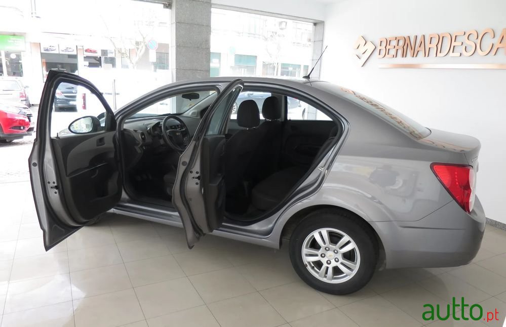 2012' Chevrolet Aveo 1.3 Vcdi Lt photo #5