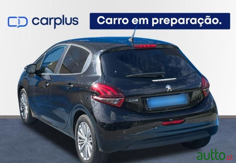 2019' Peugeot 208 photo #2