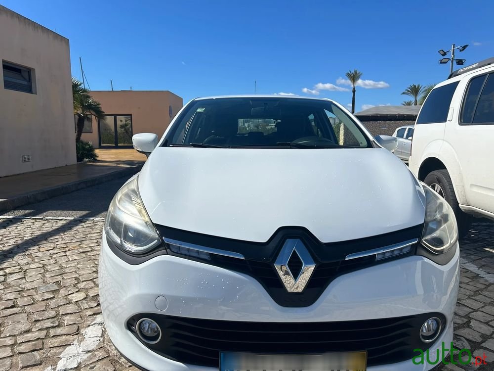 2014' Renault Clio 1.5 Dci Confort photo #6