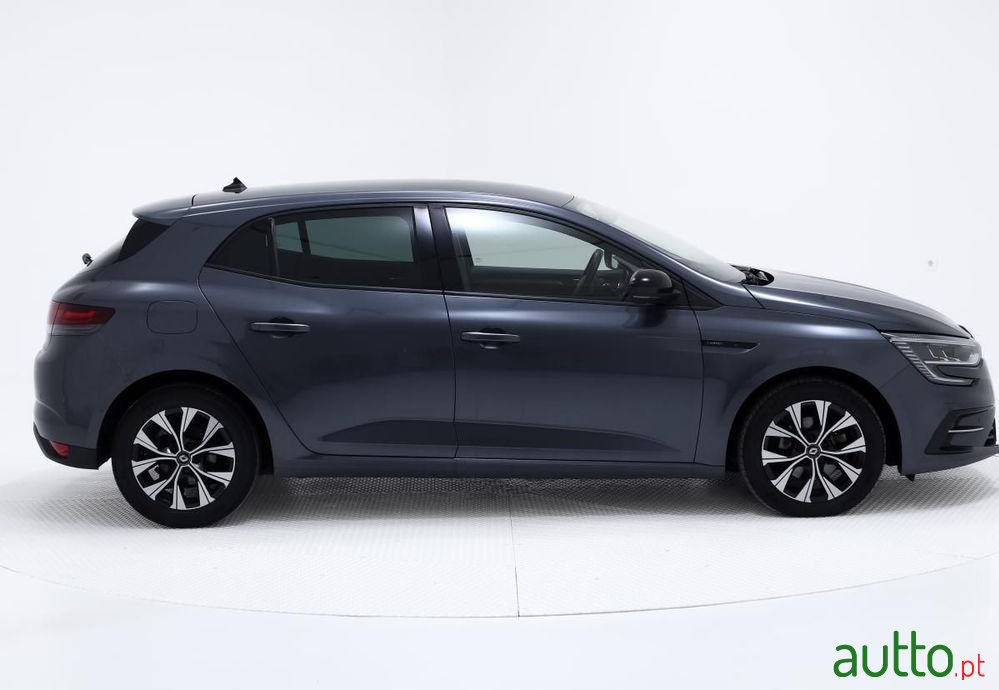 2021' Renault Megane photo #2
