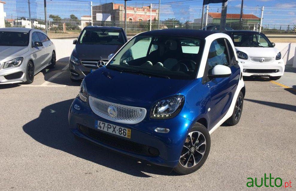 2015' Smart Fortwo 1.0 passion 71 photo #2