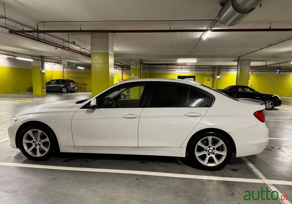 2013' BMW 325 D Auto photo #6