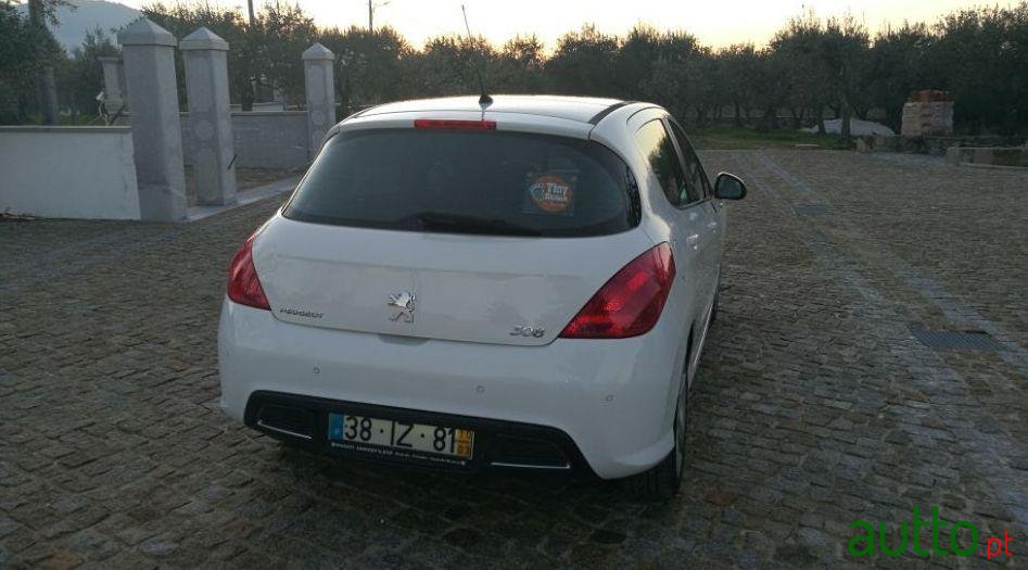 2010' Peugeot 308 photo #1