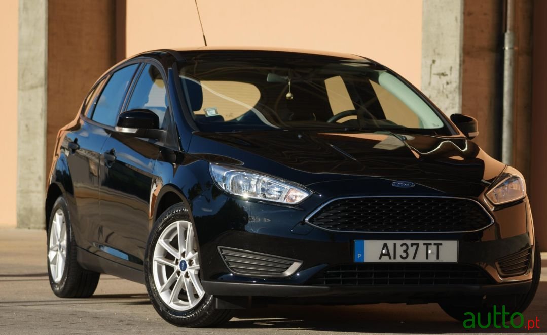 2016' Ford Focus photo #1