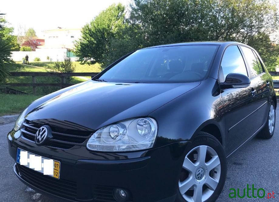 2007' Volkswagen Golf photo #5