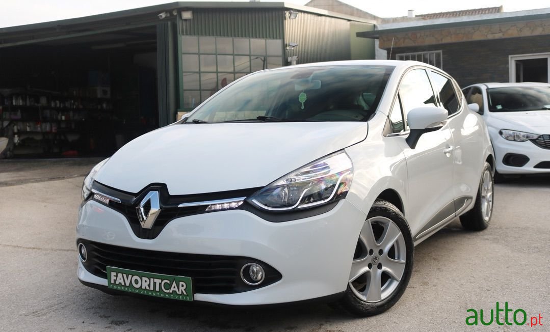 2016' Renault Clio photo #1
