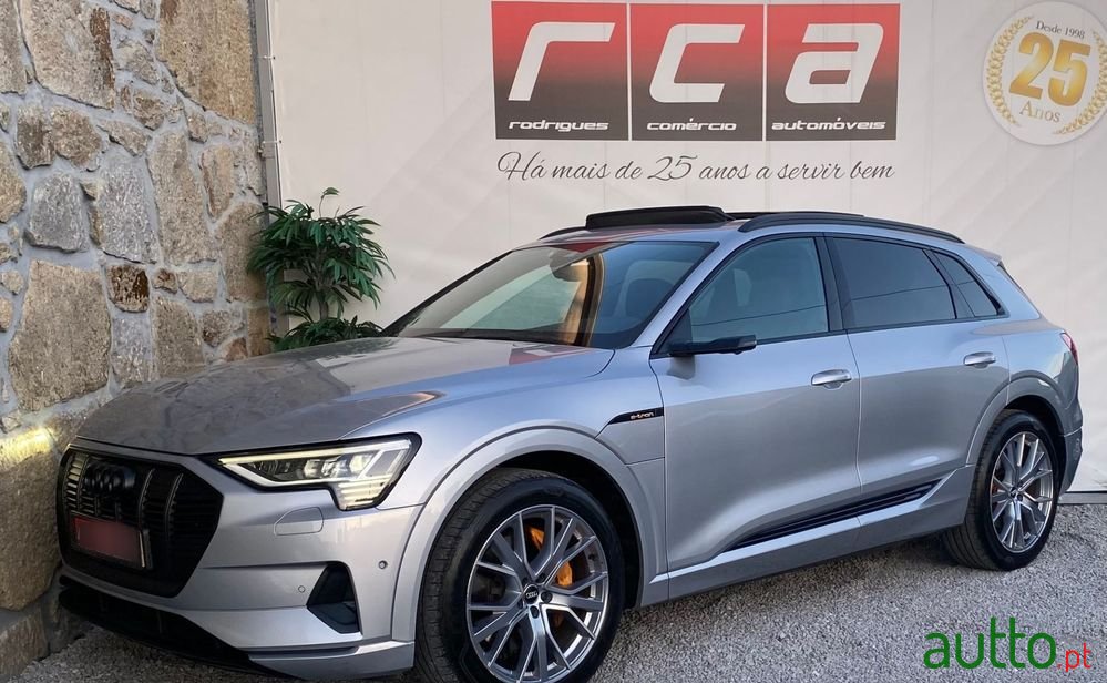 2020' Audi e-tron 55 Quattro S Line photo #1