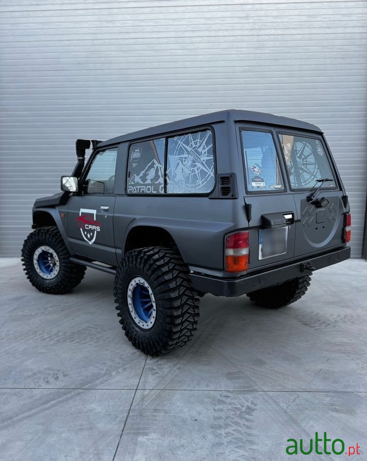 1990' Nissan Patrol 2.8 photo #3