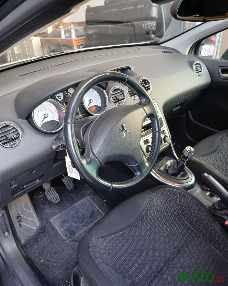 2010' Peugeot 308 Sw photo #5