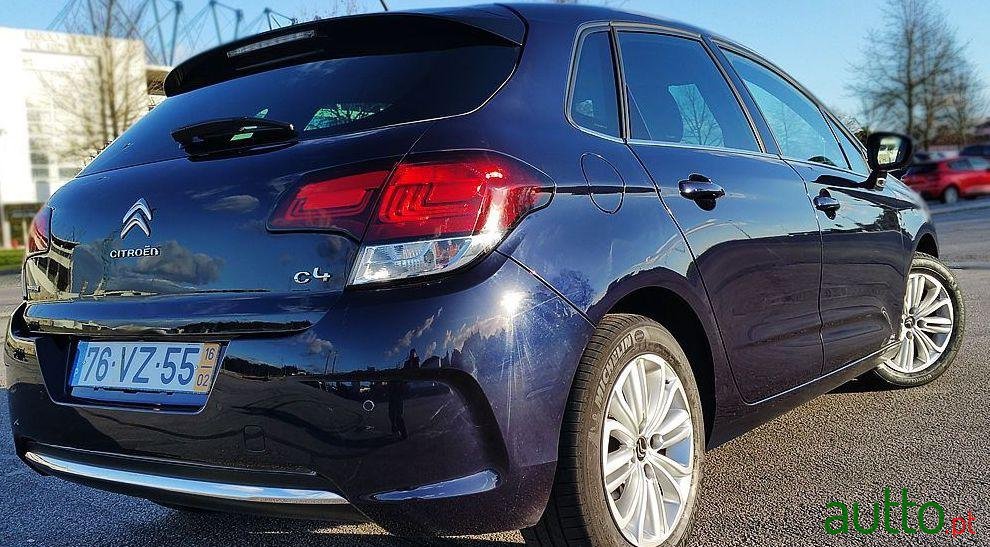 2016' Citroen C4 photo #3