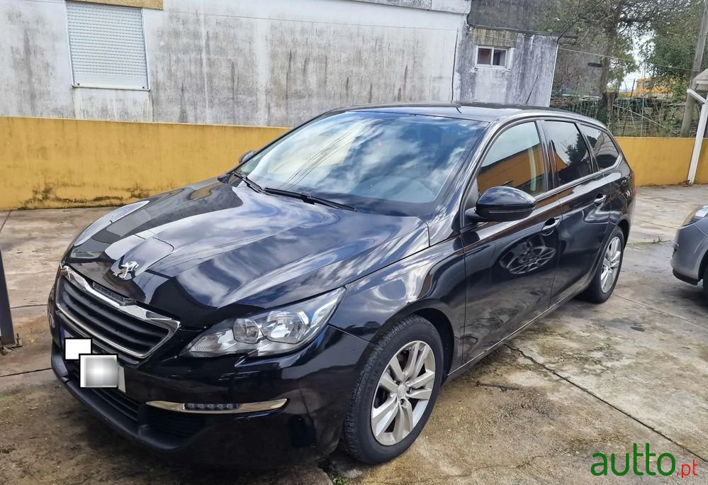 2015' Peugeot 308 Sw photo #1
