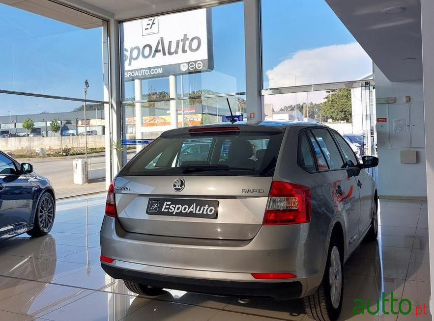 2016' Skoda Rapid photo #3