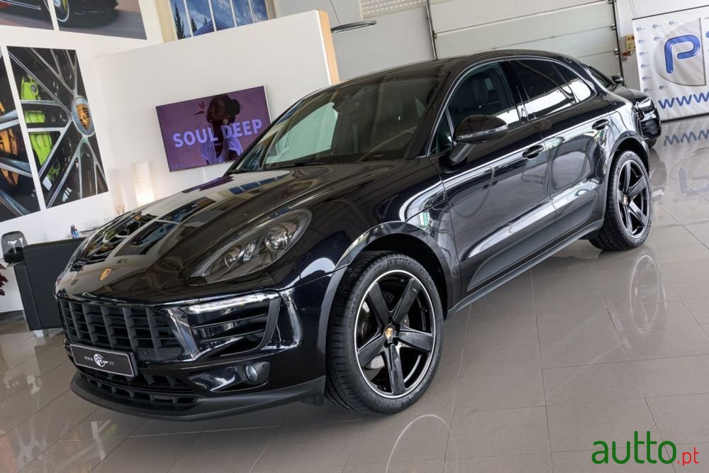 2018' Porsche Macan Pdk photo #3