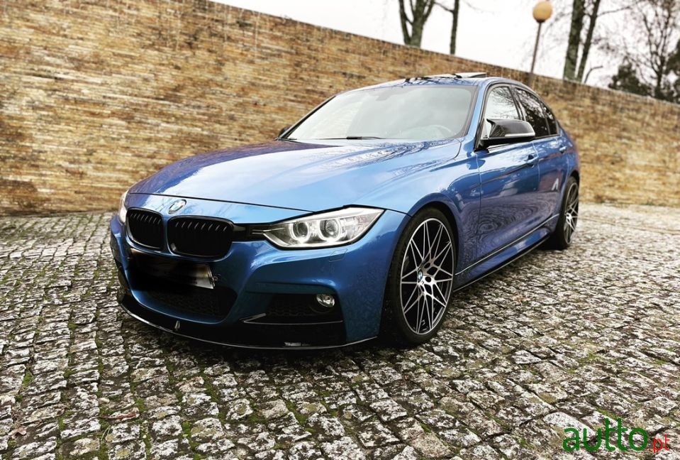 2013' BMW 328 photo #3