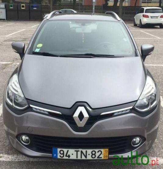 2013' Renault Clio Sport Tourer photo #1