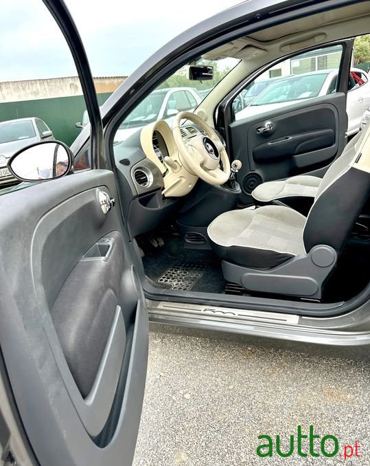 2015' Fiat 500C photo #2