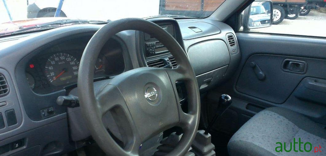 2003' Nissan Pick-Up photo #2