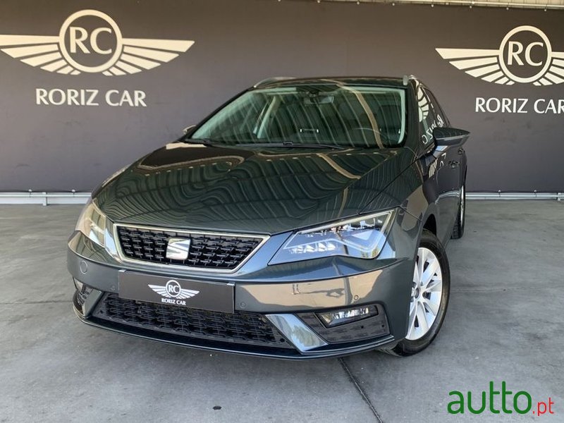 2019' SEAT Leon St photo #1