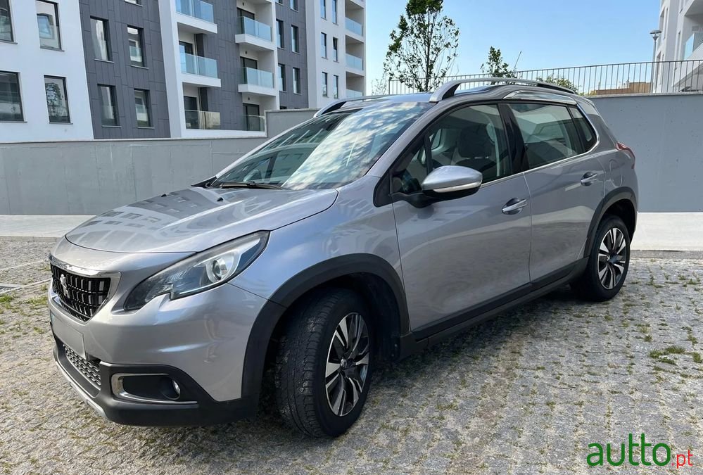 2017' Peugeot 2008 photo #2