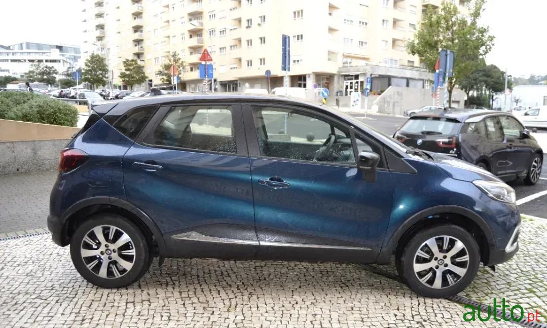 2018' Renault Captur photo #3