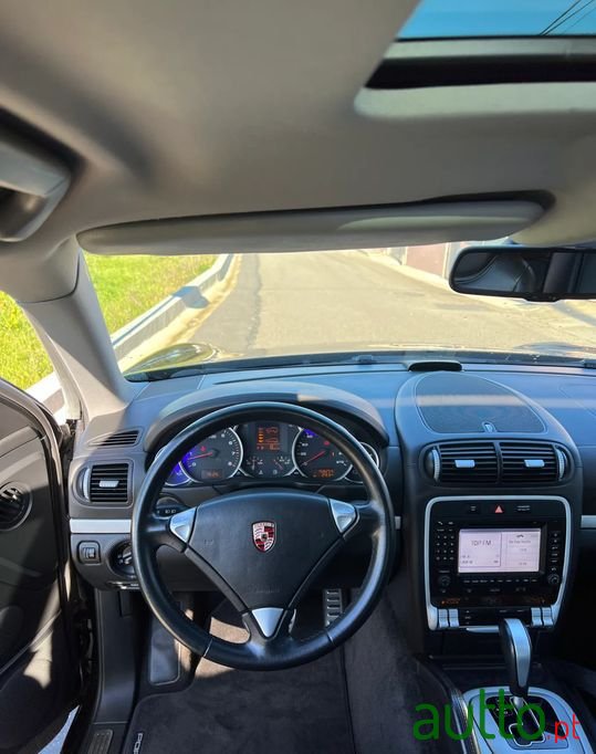 2007' Porsche Cayenne photo #3