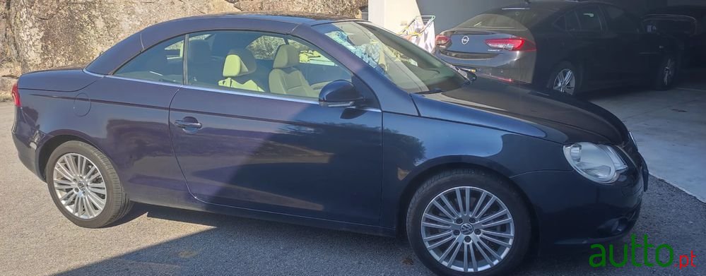 2007' Volkswagen Eos 2.0 Tdi Top photo #2