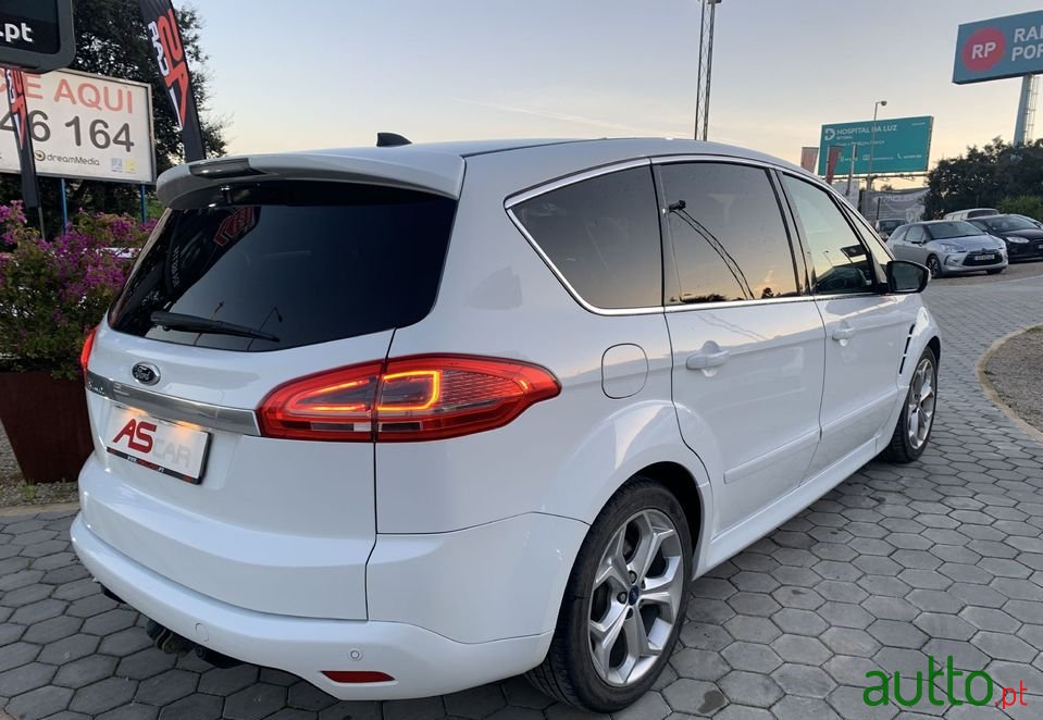 2014' Ford S-Max photo #5