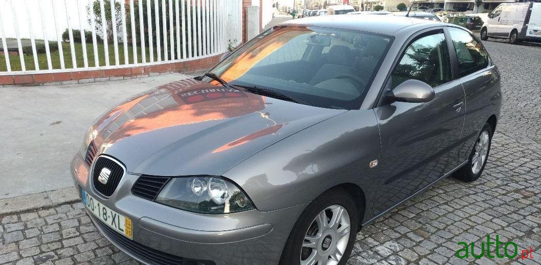 2004' SEAT Ibiza photo #4