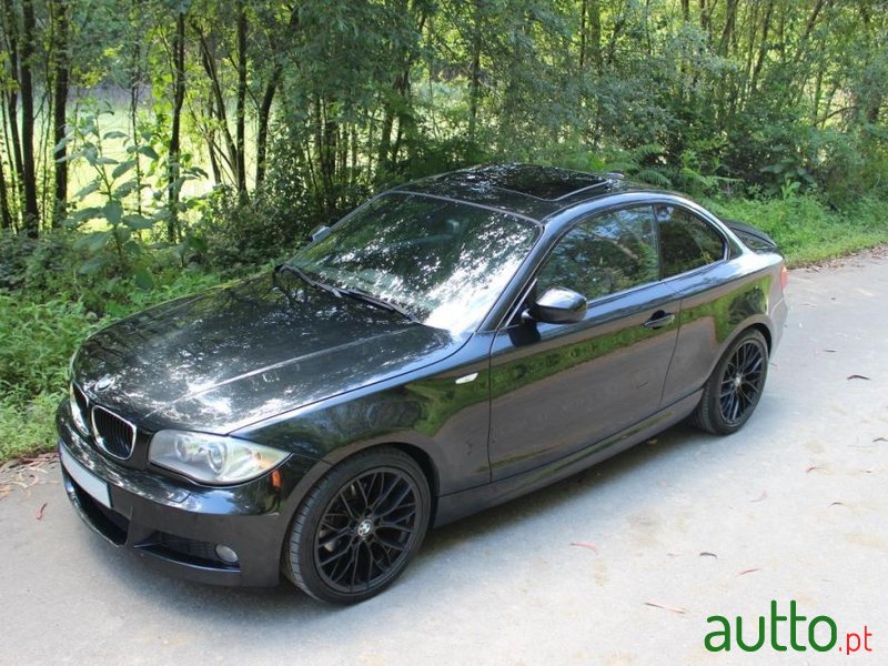 2010' BMW 120 Da photo #1