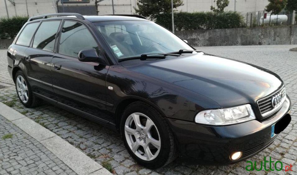 1999' Audi A4 Avant photo #1