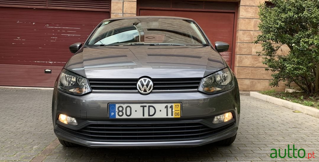 2017' Volkswagen Polo photo #6