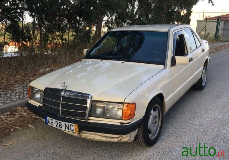 1991' Mercedes-Benz 190 2.0 photo #2