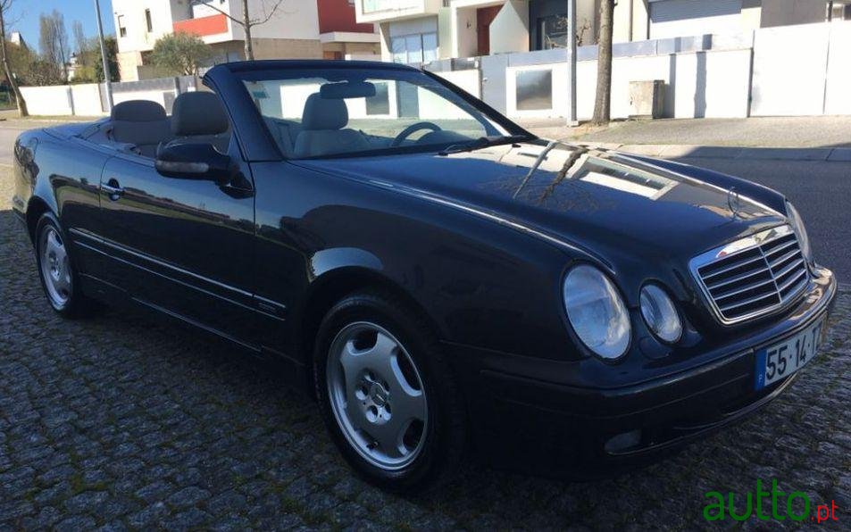 2002' Mercedes-Benz Clk-200 photo #3
