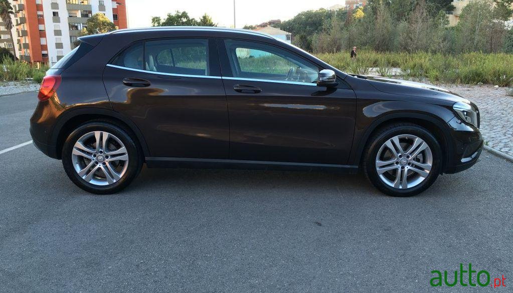 2015' Mercedes-Benz Gla 250 4-Matic photo #3