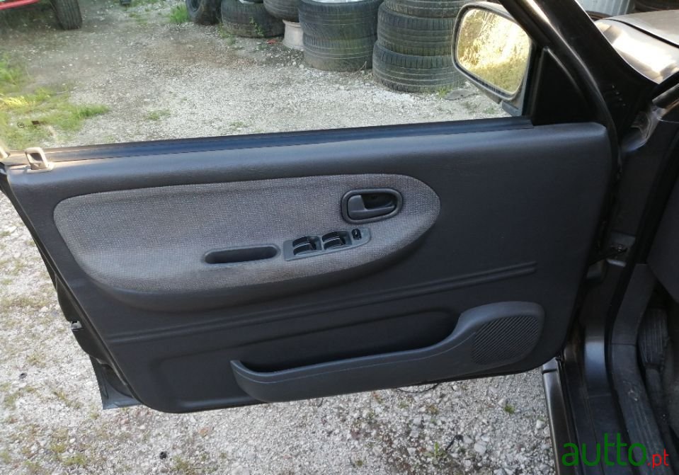 2000' Kia Sportage photo #2