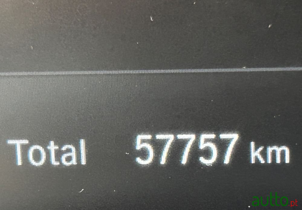 2019' BMW Série 1 D Corporate Edition photo #4