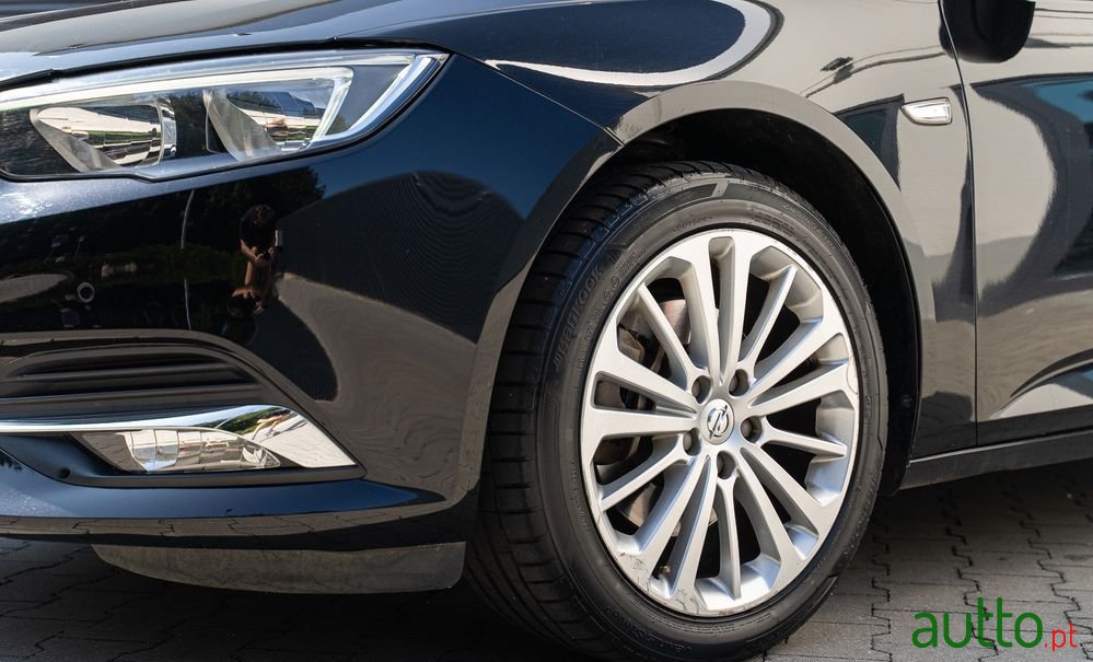 2018' Opel Insignia Grand Sport photo #4
