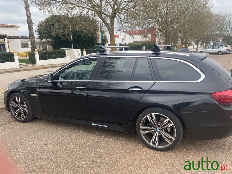 2013' BMW 520 D Pack M Auto photo #2