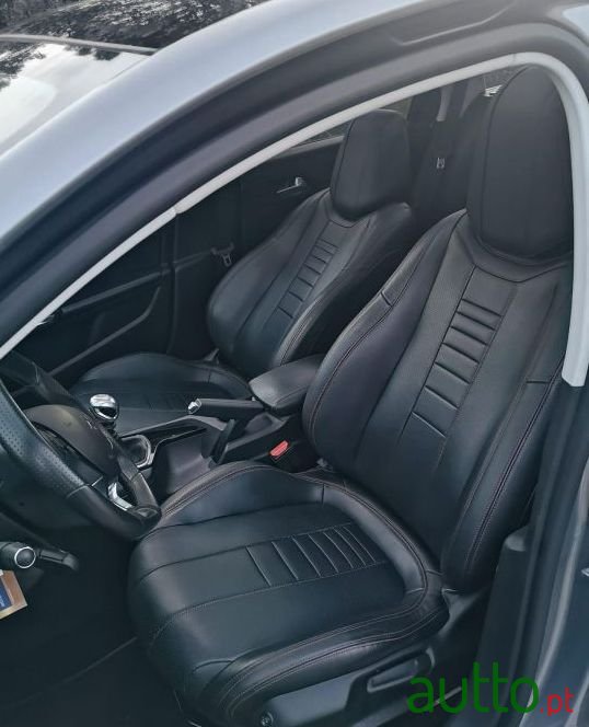 2015' Peugeot 308 Sw photo #5