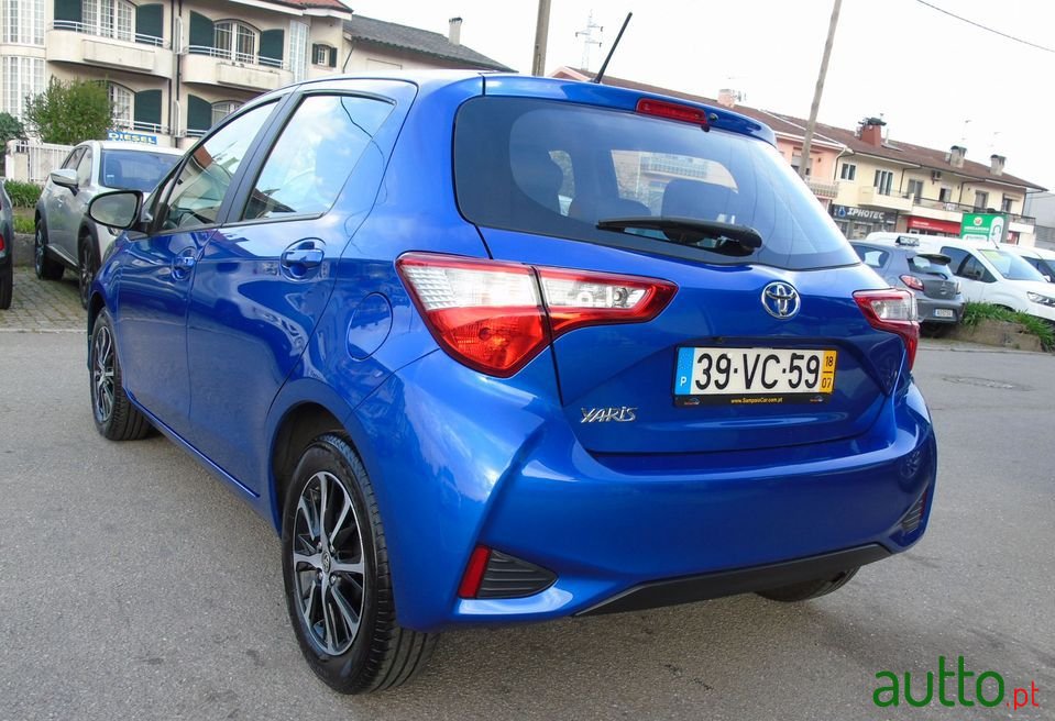 2018' Toyota Yaris photo #5