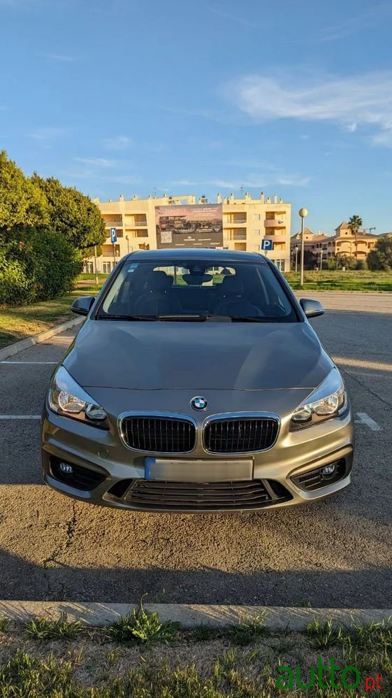 2015' BMW Série 2 D Aut. Advantage photo #3