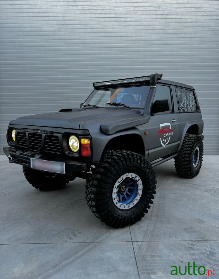 1990' Nissan Patrol 2.8 photo #1